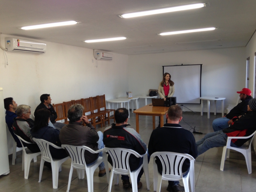 TREINAMENTO DE MOTORISTAS 02 E 03/Maio/16 - CASCAVEL/PR