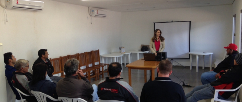 TREINAMENTO DE MOTORISTAS 02 E 03/Maio/16 - CASCAVEL/PR